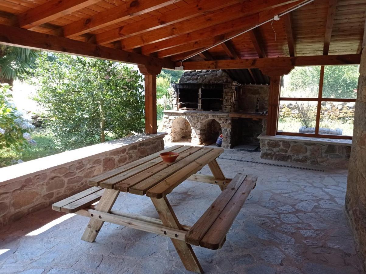 Amplia Y Comoda Casa De Piedra Con Porche Y Jardin San Roque de Ríomiera Exterior foto