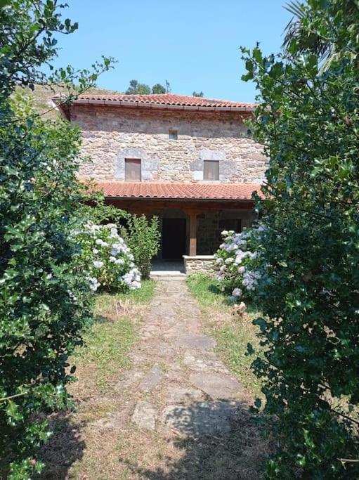 Amplia Y Comoda Casa De Piedra Con Porche Y Jardin San Roque de Ríomiera Exterior foto
